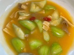 翡翠丝瓜闷鲜腐竹-宴南庭·闽味私房菜
