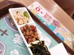 卤香花生米-魏家凉皮(来广营店)