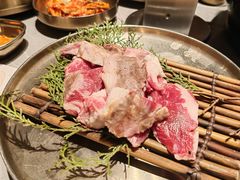 -草家酱蟹炭火烤肉店(珲春南路一店)