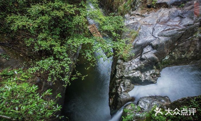 篁岭石门峡图片