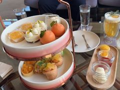 -亚龙湾喜来登·美景台大堂吧