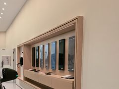 -理想汽车(世纪汇店)