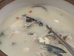 鱼头汤-宝荣鱼馆·临湖之宴(千岛湖店)