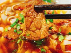-呷佬·长沙手工米粉(金沙江路店)