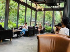 靠窗位-星巴克(西湖天地店)