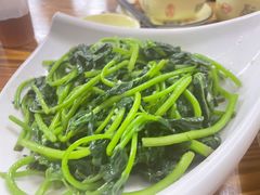 蒜蓉炒地瓜叶-创味·民间海南菜·非遗藤桥排骨(藤桥·免税城店)