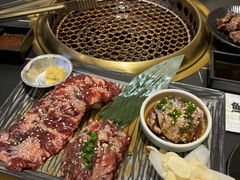 -極屋鮨牛 · 烧肉酒场(时代C馆店)