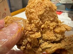 -BHC炸鸡(明洞总店)