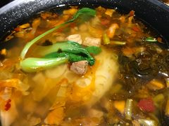 -八月美食小馆(银泰城总店)