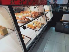 面包甜点陈列柜-皇后西斯汀饼店(文化路店)