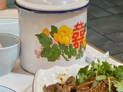 -人民公社铁锅炖·东北菜(卫国道店)