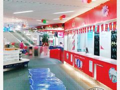 -正佳冰河湾真冰滑冰场