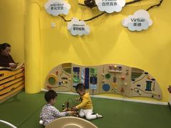 -乐融婴幼儿成长中心(四季青校区)