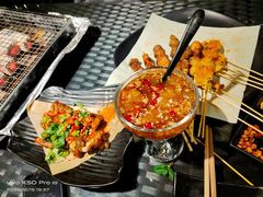 -何师烧烤·香辣蟹·川菜·30年老品牌(太古里旗舰店)