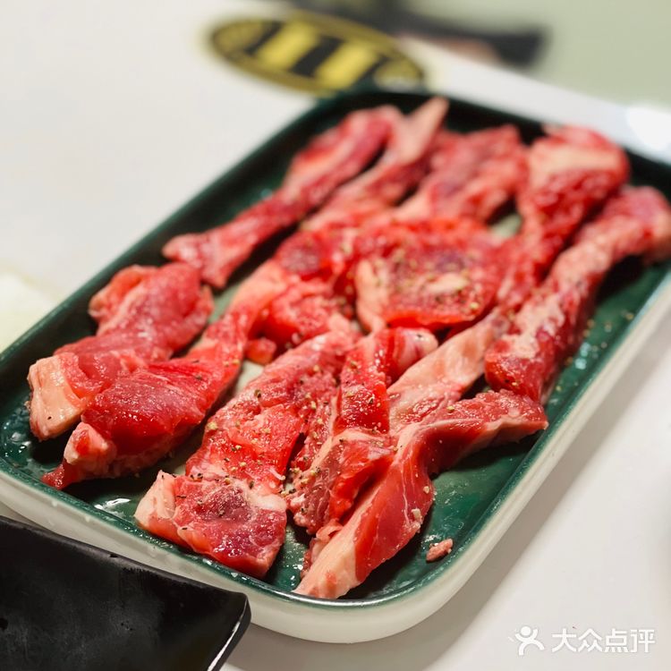 整整排了2小时‼️东北烤肉界的扛把子[胜利]