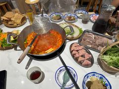 -王奋斗贵州酸汤牛肉火锅