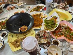 -覃记海鲜美食餐厅