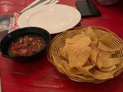 -Pistolera Mexican Cantina女枪手墨西哥餐厅(碧云路店)
