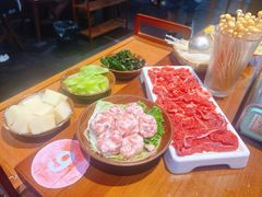 -黔有有贵州酸汤夺夺粉火锅(五味十字店)