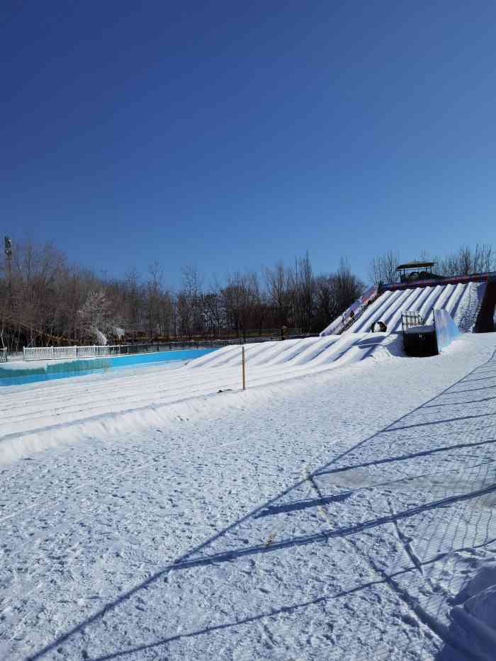 北京欢乐水魔方冰雪狂欢节