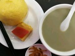 -聚德华天护国寺小吃(甜水园店)