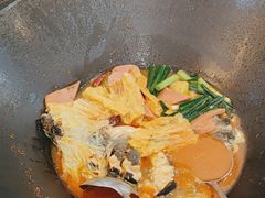 -老刘生态大鱼坊铁锅炖鱼(赛马场店)