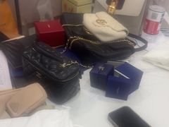 -聚云奢二手奢侈品黄金手表包包回收·中古店(三里屯总店)