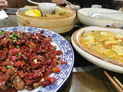 -黄桷树曹家私房菜(江与城店)