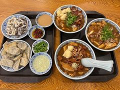 老北京炸灌肠-门框胡同百年卤煮(新街口店)