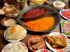 -萍姐火锅·公路夜市(武汉首店)