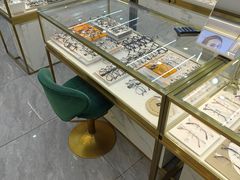 -世纪大明眼镜·林德伯格·蔡司官方授权店(武昌旗舰店)