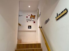 -宠小格时尚宠物生活馆(唐镇店)