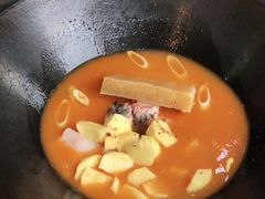 -老刘生态大鱼坊铁锅炖鱼(赛马场店)