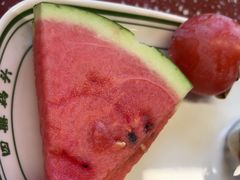 -四囍码头海鲜烧烤自助火锅(外滩南京东路悦荟广场店)