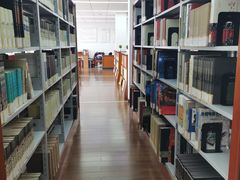 -上海市静安区图书馆(新闸路馆)