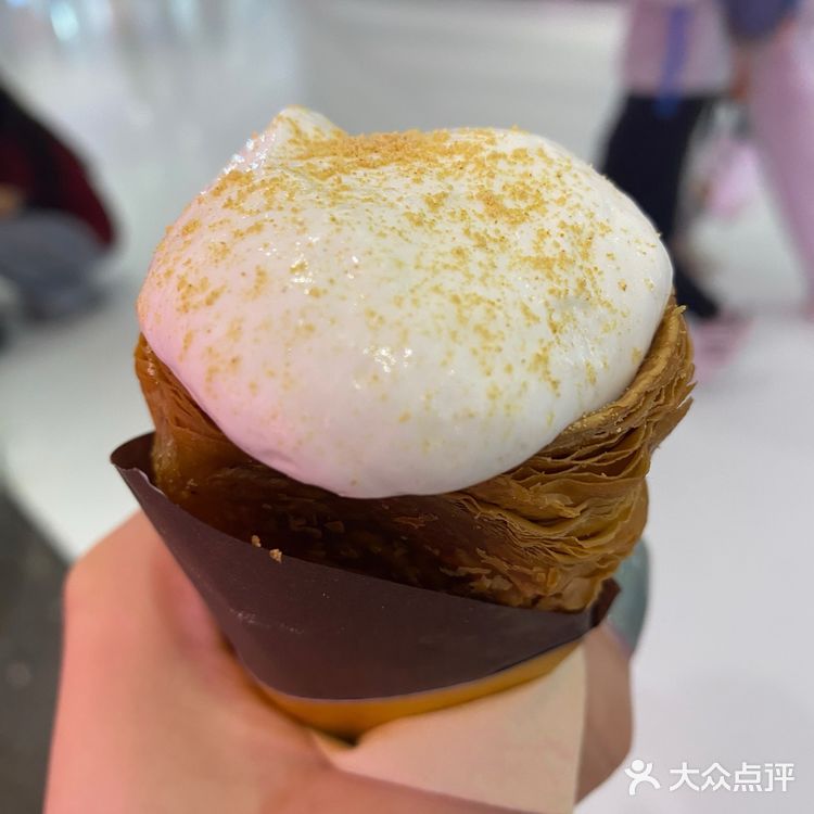 别排那么长队买蛋挞了….3块钱黑芝麻冰激凌绝