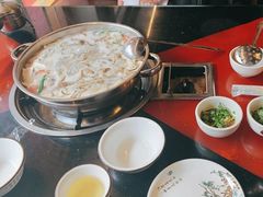 -老石黑山羊毛驴肉火锅(金凯广场店)
