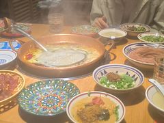 -洱火云南酸菜牛肉火锅(石景山当代商城店)