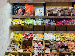 零售区-来伊份(香积寺路店)