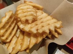 -必胜客(大宁路店)