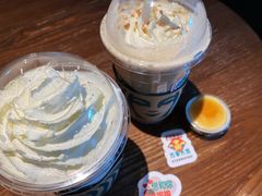 -星巴克(杭州湖滨银泰E区店)