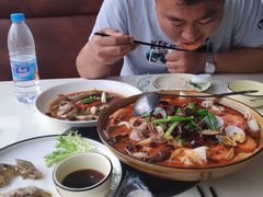 -鑫悦楼煎蟹·16年海鲜大排档