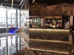 -异次元·LIGHT HOUSE·美食酒廊·休闲露台