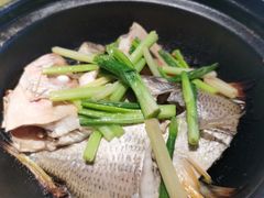 香煎炸鱼-五稻厨房粤西菜(新闻店)