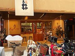 -天井·丑面包搭咖啡