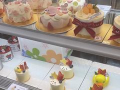 -花花卷卷·鲜食蛋糕(静安久光百货店)