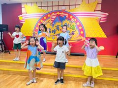 -蓝话筒·少儿成人演讲口才·主持朗诵·戏剧表演(大华第一坊店)