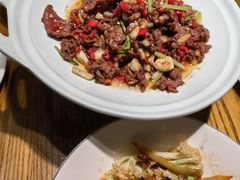 -爱碗亭·鲜炒湖南菜(壹城中心店)