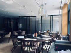 -航空港万怡酒店·万荟轩餐厅(航空港区远航路店)