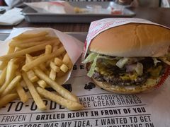 -FATBURGER 特富客汉堡(外交公寓店)